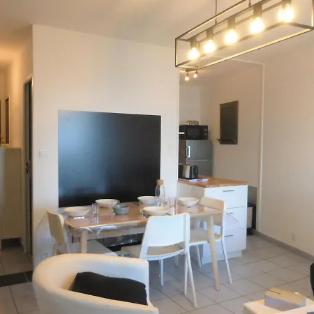 Apartment 5 Couchages Avec Acces Direct A La Et Garage - - Fr-1-224-769